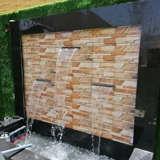 شلالات جدارية